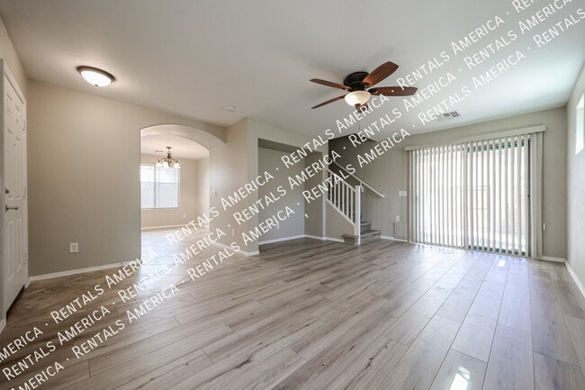 Photo - 2472 E Boston St