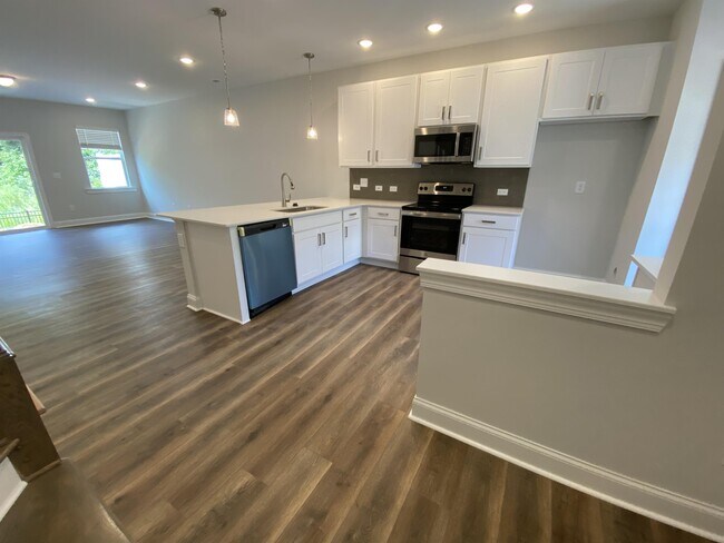 Photo - 339 Old Grove Ln