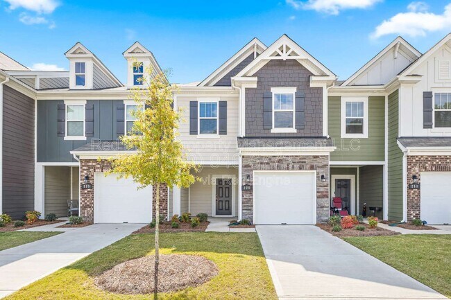 Building Photo - 229 Quinn Rd