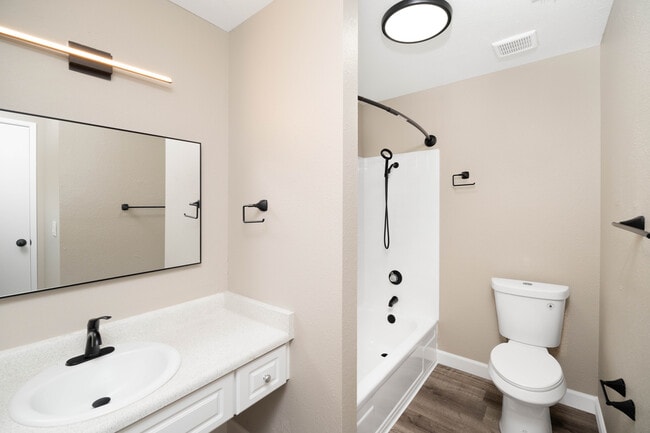 Photo - Parkview Apartments