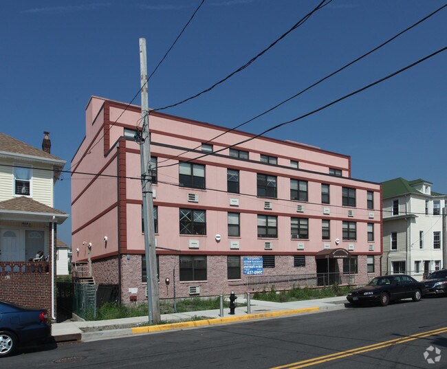 Photo - Macedonia Senior Citizen Residence 62+