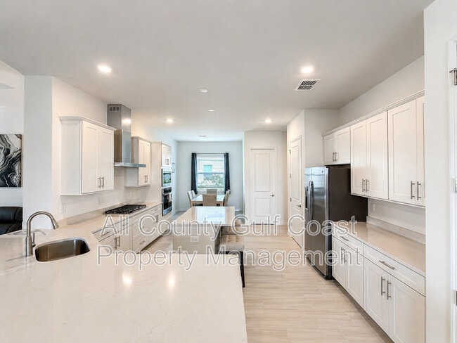 Photo - 5628 Lightning Whelk Ln