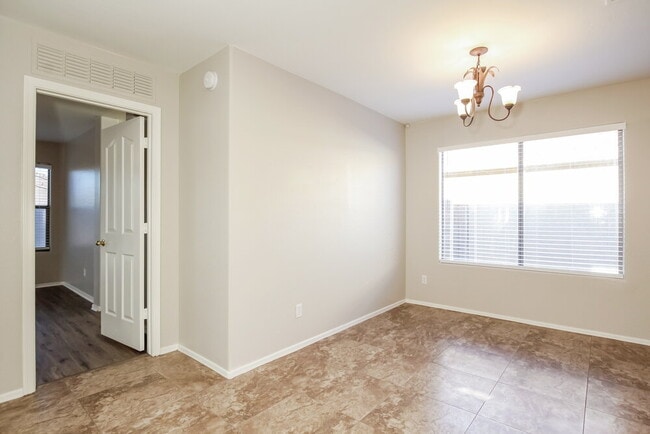 Photo - 43680 Bedford Dr