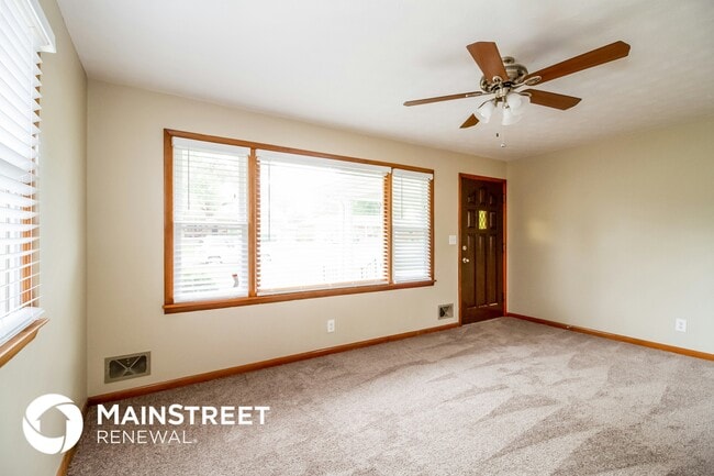 Photo - 2320 Embassy Ln