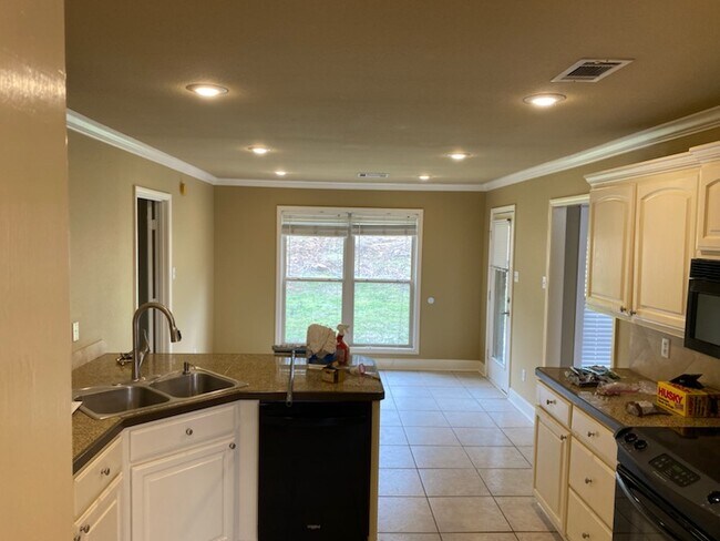 Photo - 69 Hickory Bend Dr