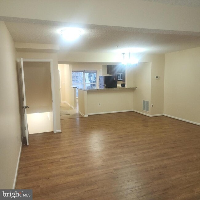 Building Photo - 7438 Catterick Ct