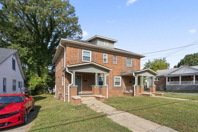 Photo - 2842 Bon Air Ave