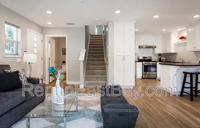15850 Bella Tierra Ct