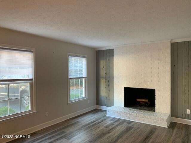 Photo - 477 N Ashe St