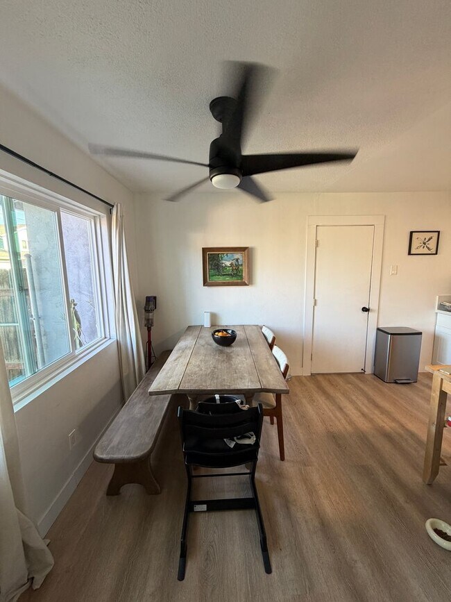 Photo - 555-557 8th St. Unidad 557
