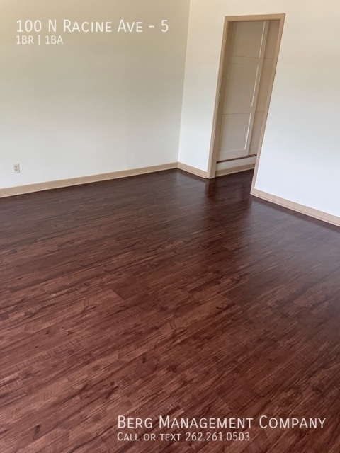 Photo - 100 N Racine Ave Apartment Unit 5