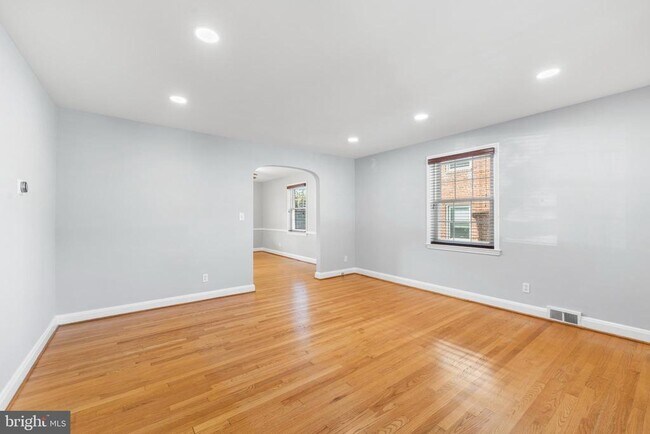 Photo - 101 Regester Ave