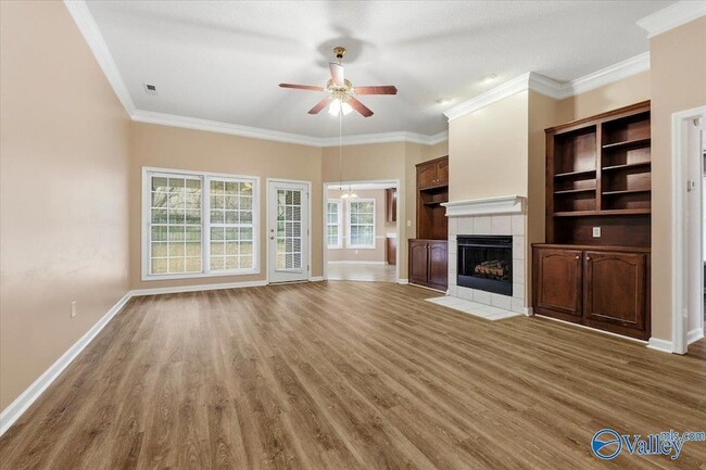 Photo - 105 Ashlawn Ct