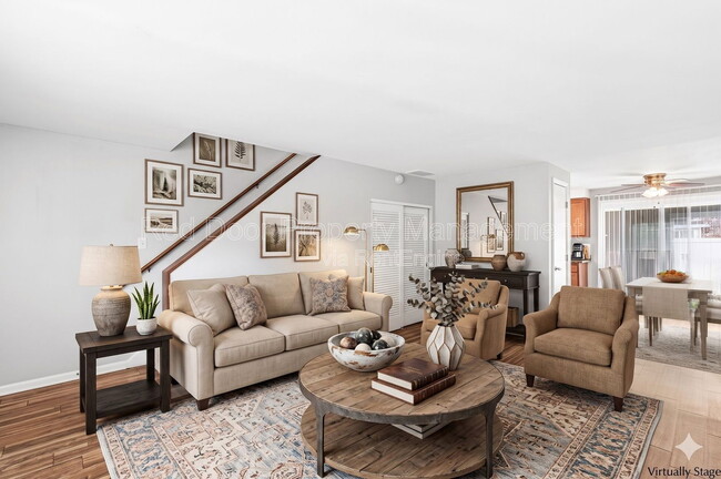 Building Photo - 335 1st Ave NW Unit Apartment 2