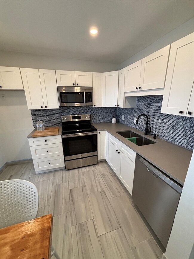 Photo - 4310 NW 12th Ct Unidad 308