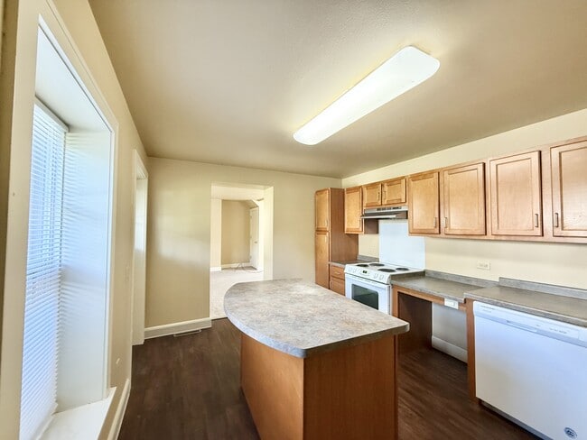 Photo - 205 Birch Ave Unit 2