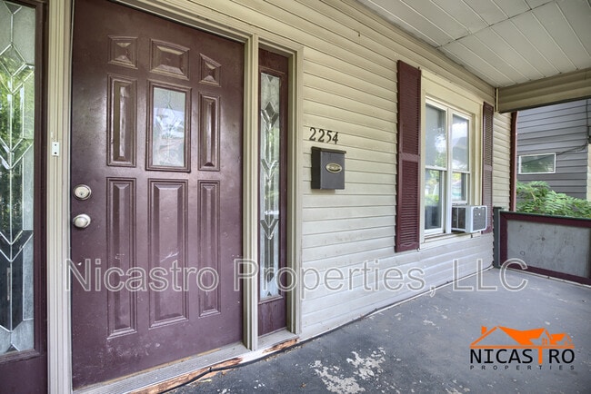 Photo - 2254 Indianola Ave