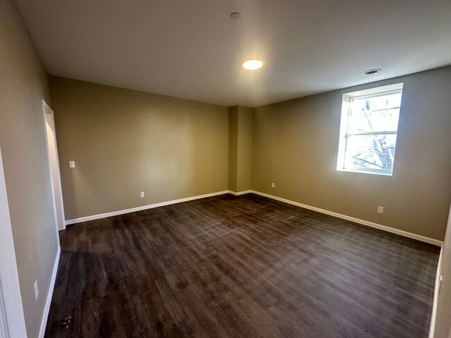 Photo - Hopkins Place Apartments Unit 303