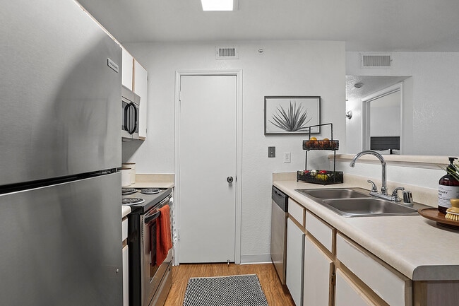 Acacia Park Apts.