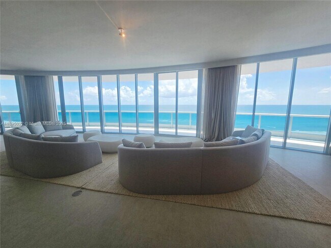 Photo - 5959 Collins Ave Unidad 907