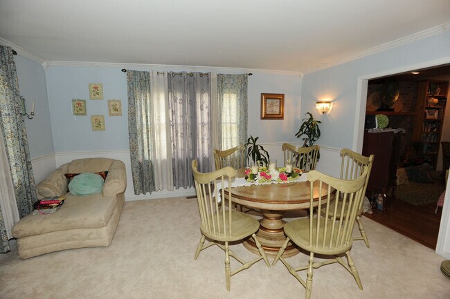 Photo - 2788 Pinewood Dr