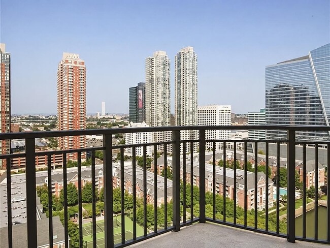 20 2nd St Unit 2303