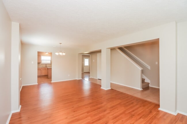 Photo - 16322 Lynn Crest Ct