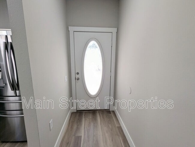Photo - 216 Wildflower Ln
