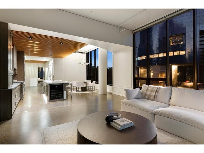 Photo - 750 S 2nd St Unidad 203