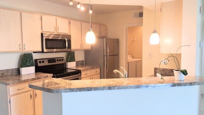 Photo - Gorgeous Wood Floors 1/1 condo for RENT @The Crest close to UCF Unit 1031