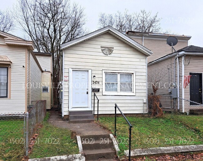 Building Photo - 2424 Rowan St