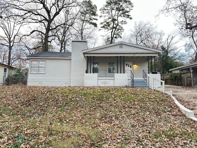 Building Photo - Home for rent in Huffman **ACCEPTS SECTION...