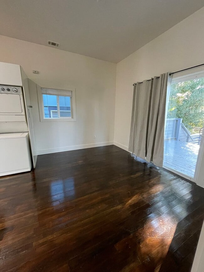 Photo - 1/2 Off First Month's Rent, 6Bdrm, 3Bath