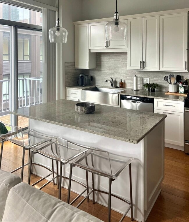 Photo - 20 N Aberdeen St