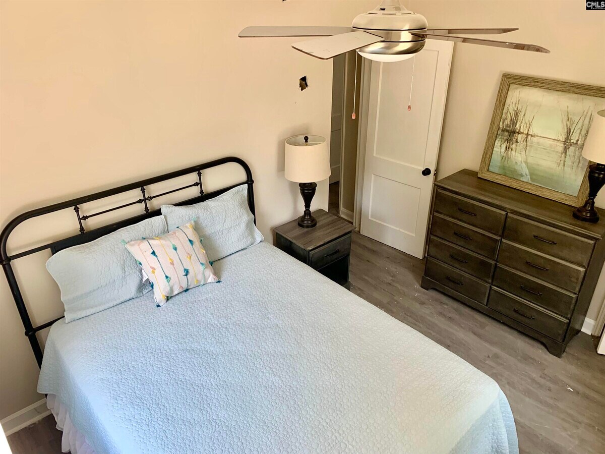 Photo - 513 Saluda Ave