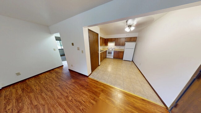 1611 S 115th Court