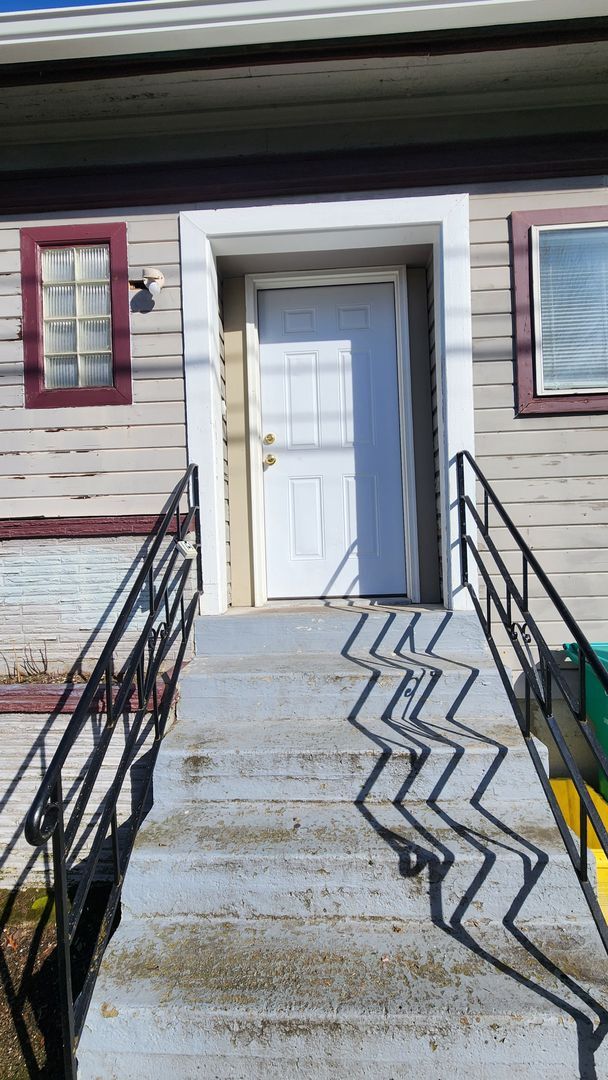 Photo - 7937-7937 N Fessenden St Unit 7927