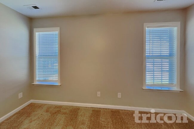 50 Atherton Dr
