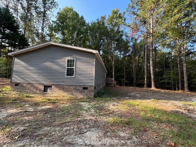 3266 Jacqueline Dr