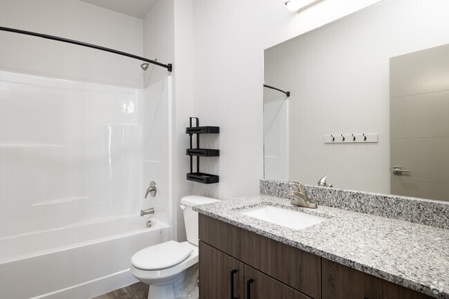 2BD, 2BA - 950SF - The Lofts on Broadway