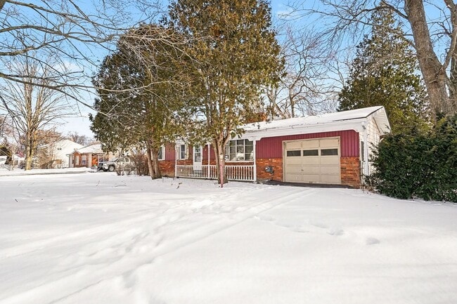 Photo - AVAILABLE NOW! KEARSLEY SCHOOLS!