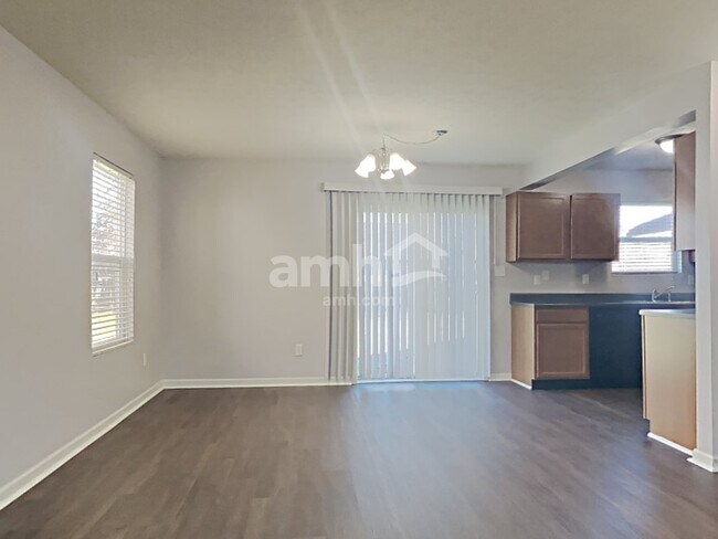 Photo - 8111 Retreat Lane