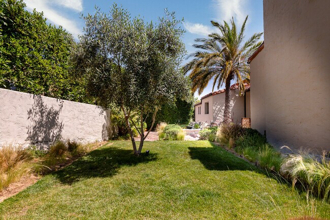 Photo - 2880 Durand Dr