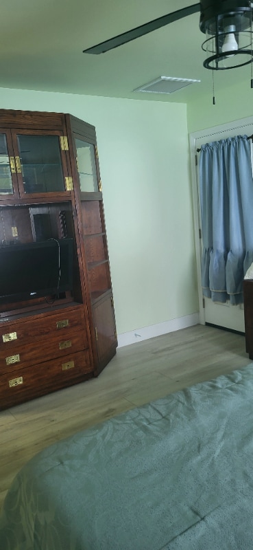 Photo - 1475 Montessouri St