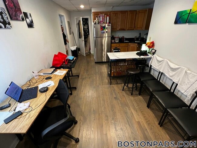 Photo - 77 Park Dr Unidad B