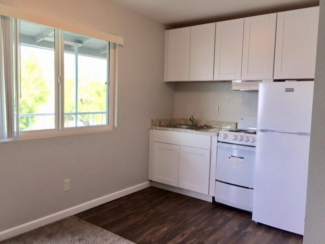 Building Photo - Eastpointe - 8477 East Broadway Blvd Tucso... Rental