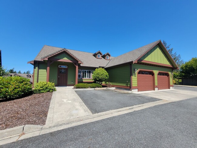 Building Photo - 2603 Plum Ct
