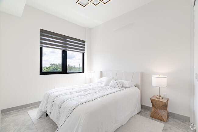 1BR, 1BA - 850SF - Bedroom