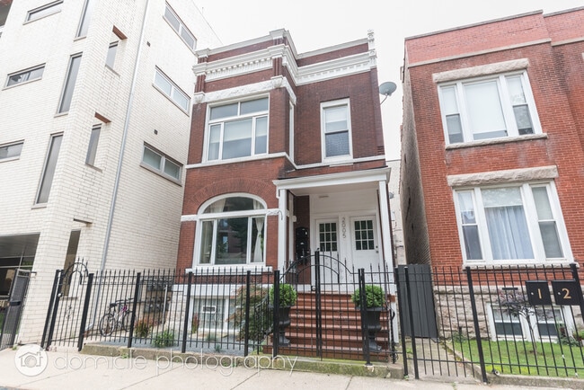 Building Photo - 2005 W Race Ave Unit 2