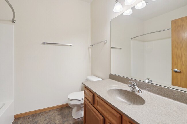 Columbia- Bathroom